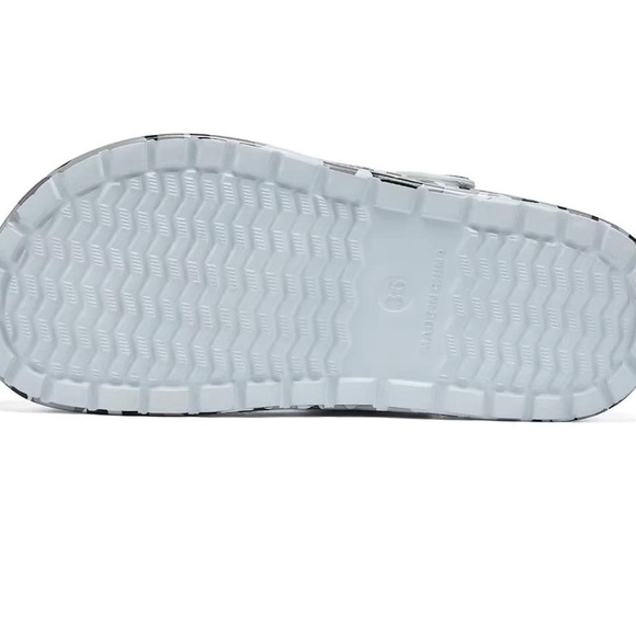 NEW KIDS 5.5 BEE WASP CROC LIKE SHOES - Picture 4 of 6